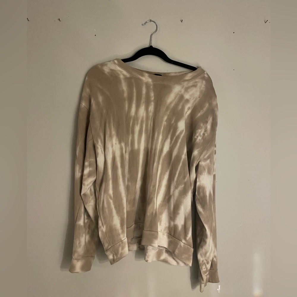 Wild Fable Tan and Cream Tie-Dye Sweashirt